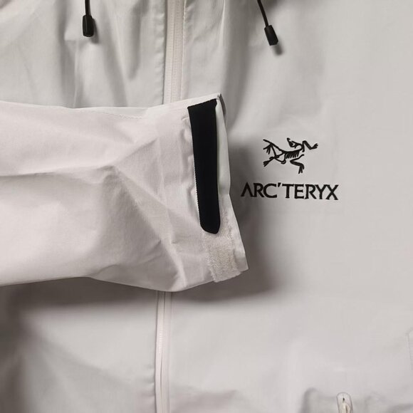 Men's Arcteryx Beta Series Beta LT JacketHooded Hardshell Jacket Size L - Picture 9 of 11